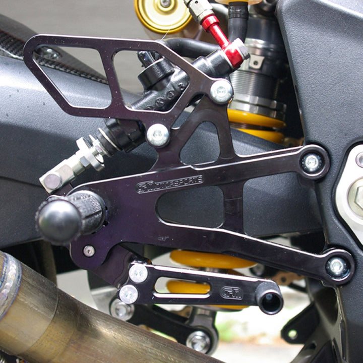 Woodcraft Triumph Street Triple Rearset Kit, STD Shift W/O QS - Complete W/Shift and Brake Pedals