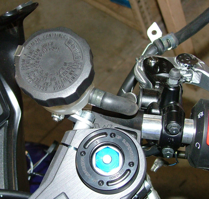 Woodcraft Brake Reservoir Bracket 05+ GSXR1000, 06+ GSXR600/750