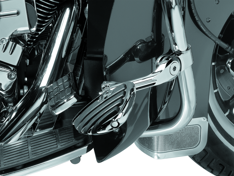 Kuryakyn Tour-Tech Cruise 6 in. Mount Arms With ISO Wing Pegs 1-1/4 in. Clamp