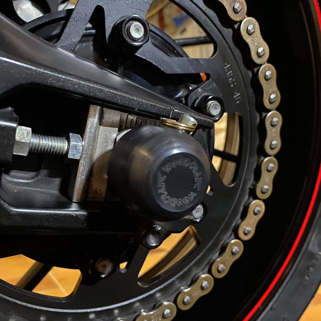 Woodcraft Yamaha FZ09,FJ09,XSR900 Rear Axle Slider Kit