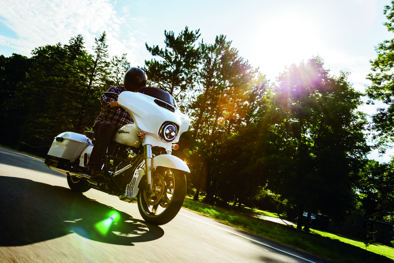Kuryakyn Oil Cooler Cover Chrome