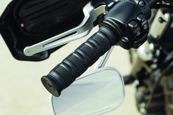 Kuryakyn Dillinger Grips Dual Cable
