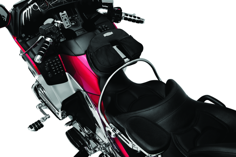 Kuryakyn Revolution Backrest