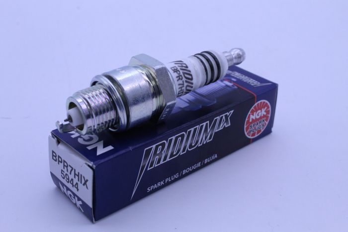 NGK Iridium IX Spark Plug — BPR7HIX