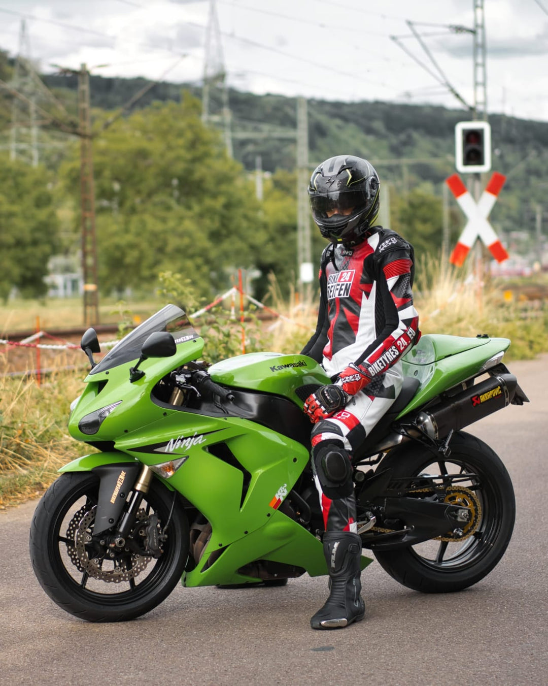 Custom Cowhide Leather Race Suit