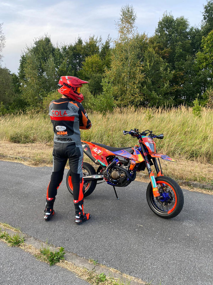 Custom Stingray Race Suit