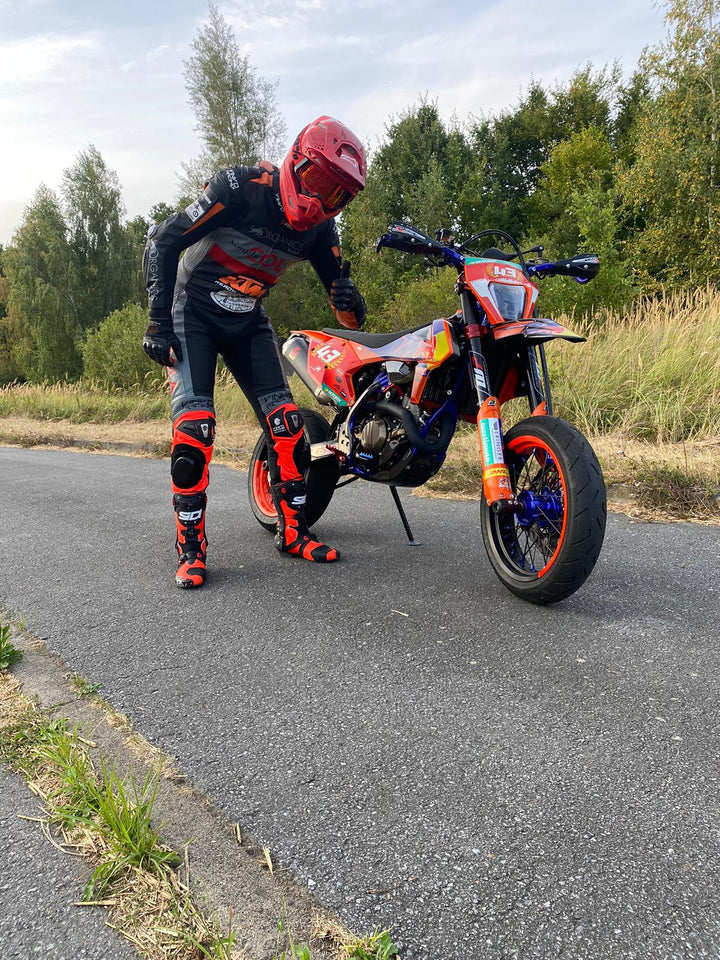 Custom Stingray Race Suit