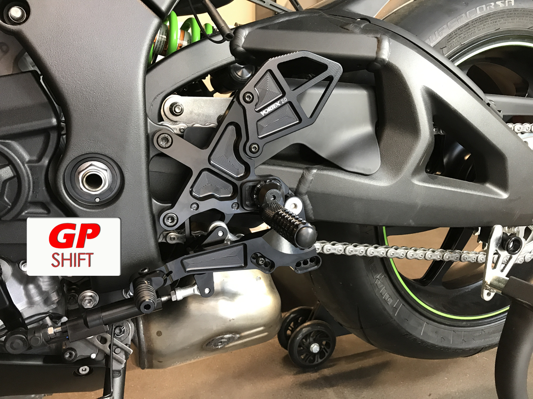 Vortex 16-20 Kawasaki ZX-10R Ninja ZX1000,17-20 ZX-10RR Ninja ZX1000 Rear Set — Black (RS403K)