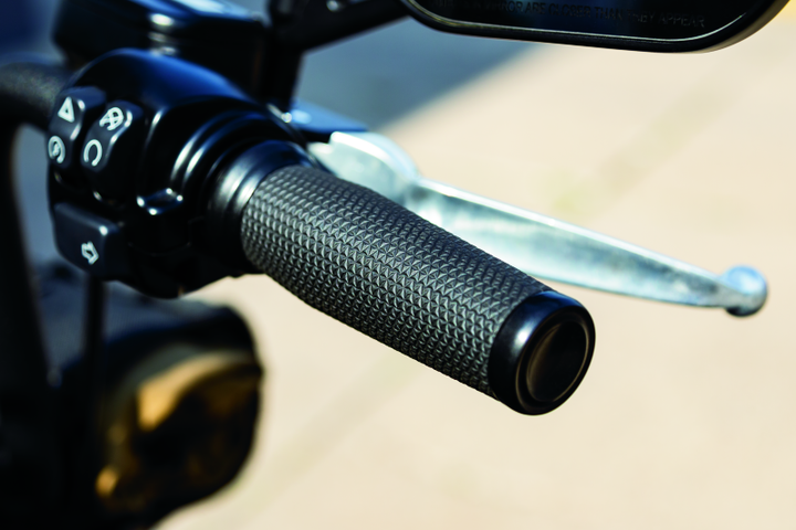 Kuryakyn Thresher Grips Throttle-By-Wire