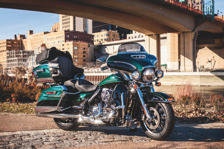 Kuryakyn Momentum Hitchhiker Trunk Rack Bags