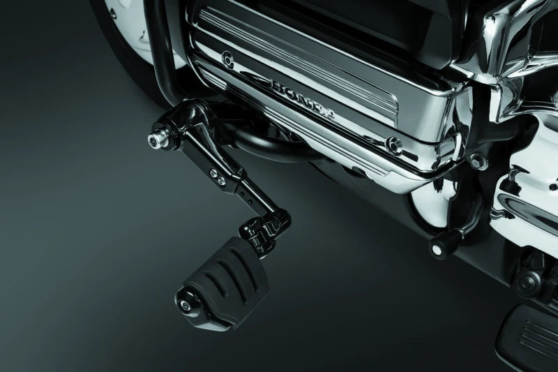 Kuryakyn Ergo III Adjustable Mounts With Trident Dually ISO Pegs